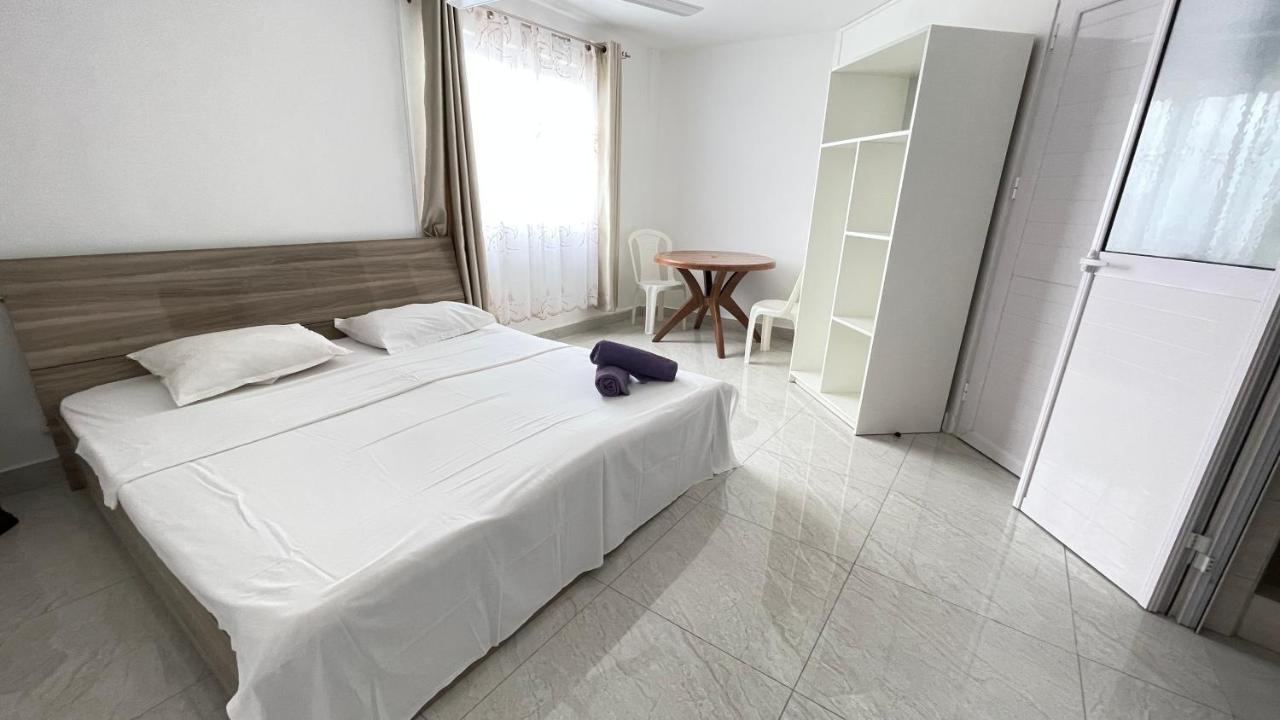 Double Room,1323105367:JPEG